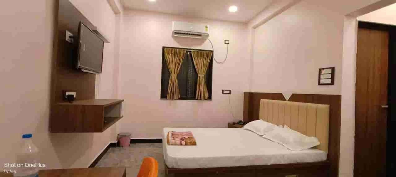 Hotel Vaishnavi Bhadji Exterior photo